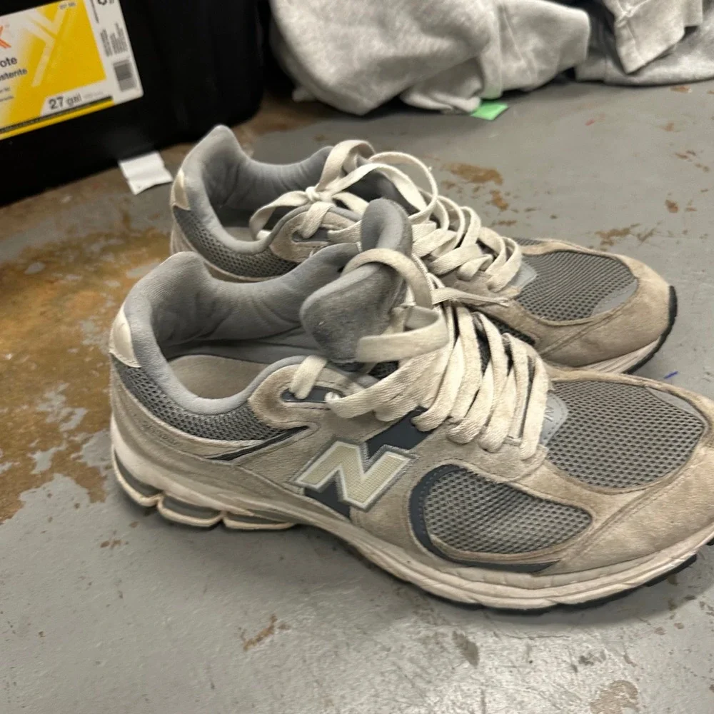 New Balance‎ 2002R Steel Grey M2002RST Mens 11 Womens 12.5 Running Shoes
